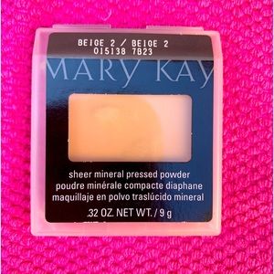 🩷Mary Kay🩷 Sheer Mineral Pressed Powder in Beige 2